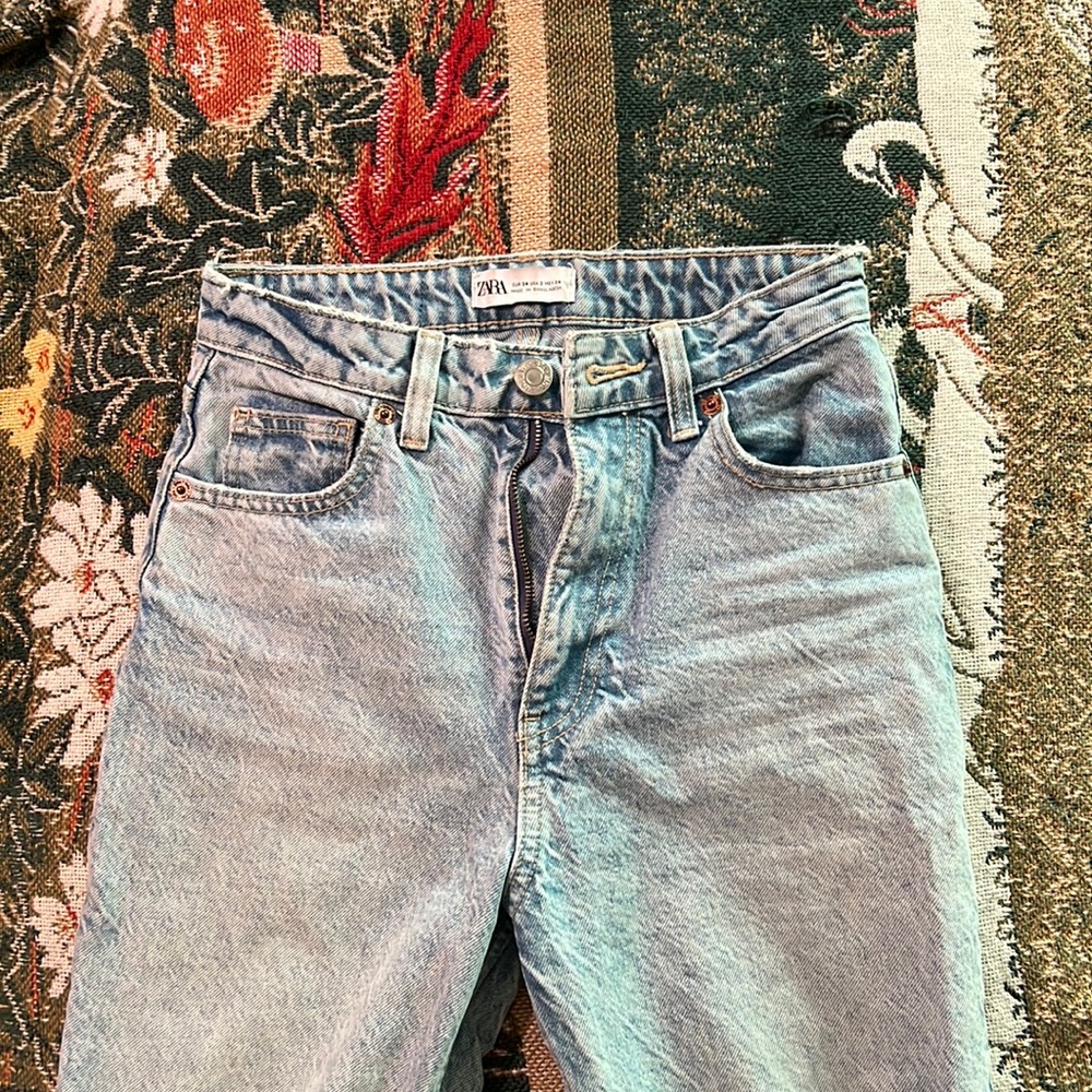 Light wash straight leg blue jeans from Zara